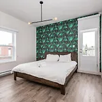 2 Bedroom Luxury In The Mile End By Den Stays