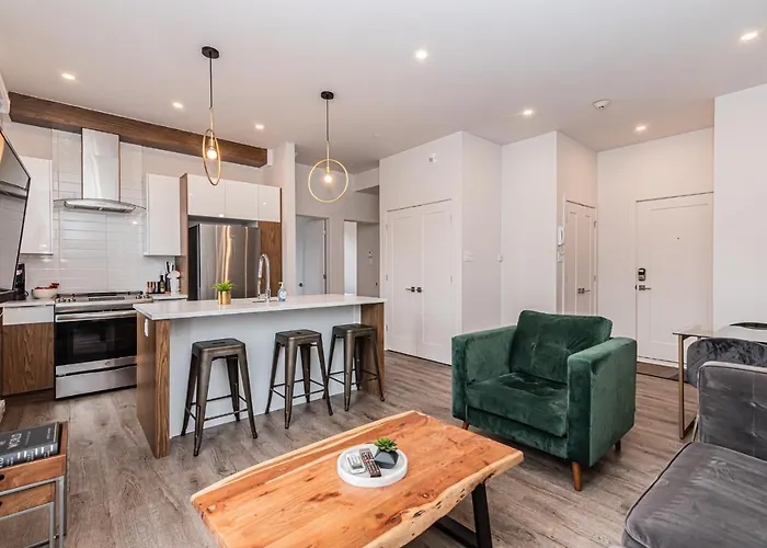 2 Bedroom Luxury In The Mile End By Den Stays